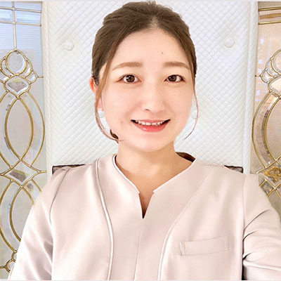 　 石田 暁子
