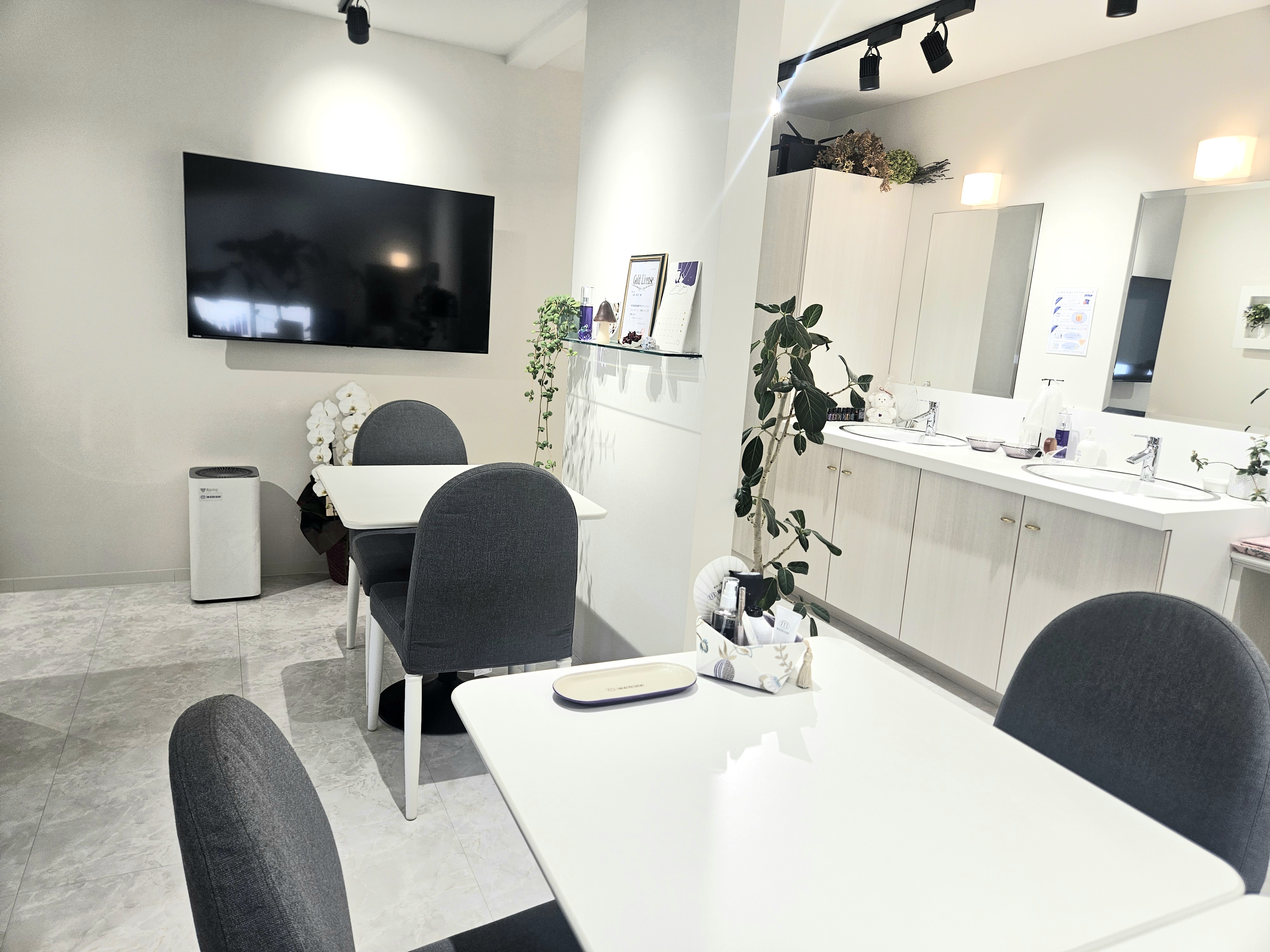 モイスティーヌ妙蓮寺サロン