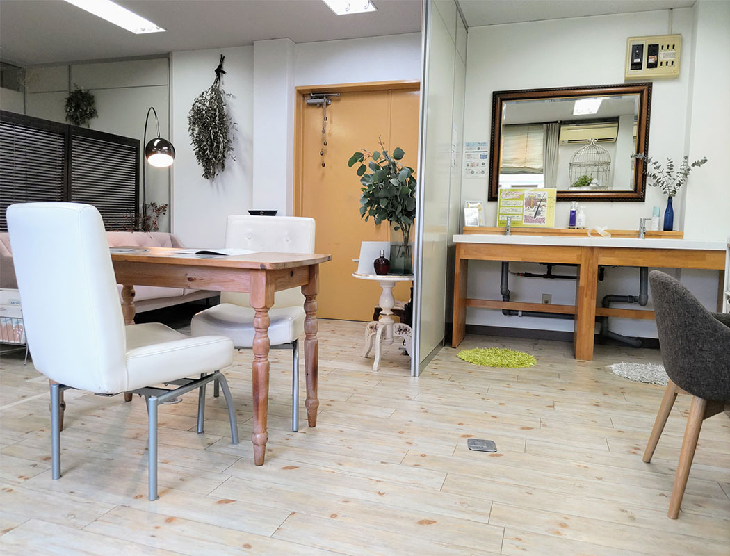 モイスティーヌシフォン南千反畑町サロン
